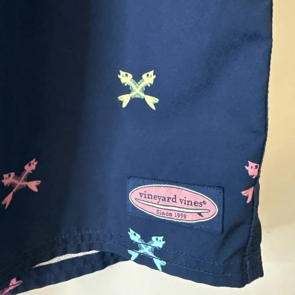 Vineyard Vines Board Shorts Men's Sz 33 Navy Blue All Over Print Fish Bones Swim